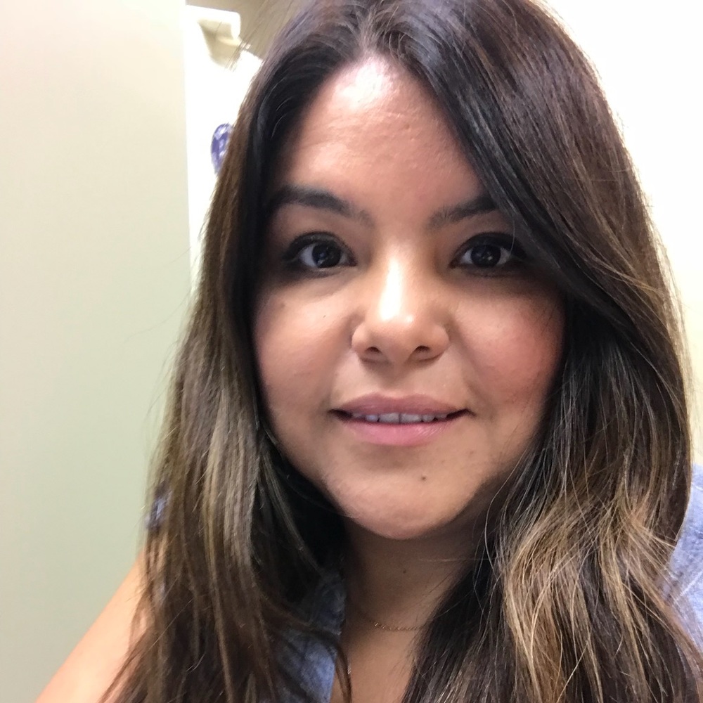 Meet your Posher, Paola